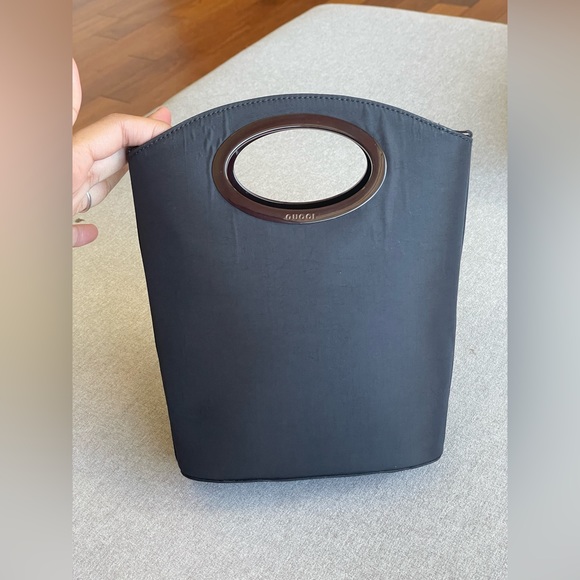 Gucci bucket crossbody bag - Picture 4 of 16